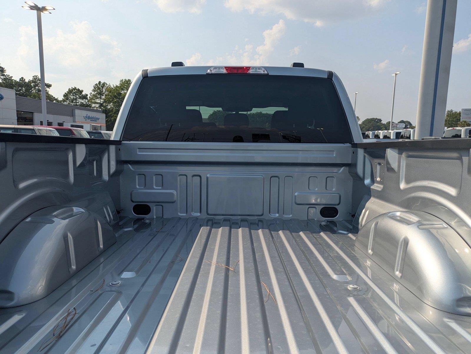 New 2026 Iconic Silver Metallic Ford XLT image 24