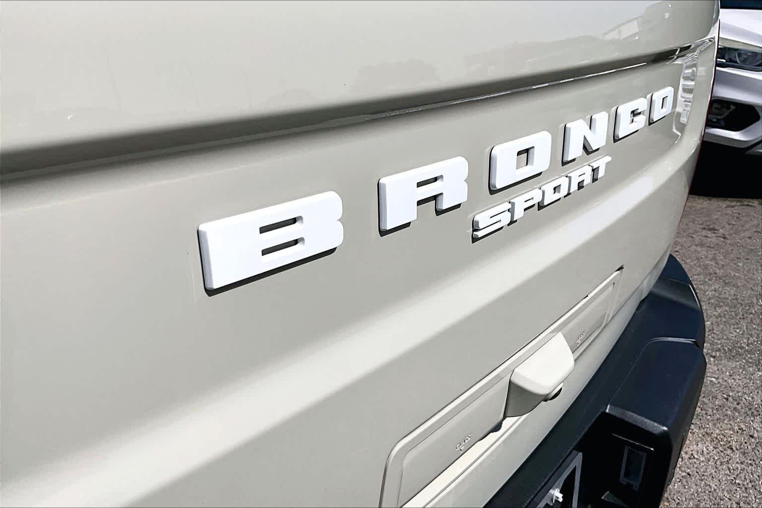 Used 2025 Desert Sand Ford Outer Banks image 10