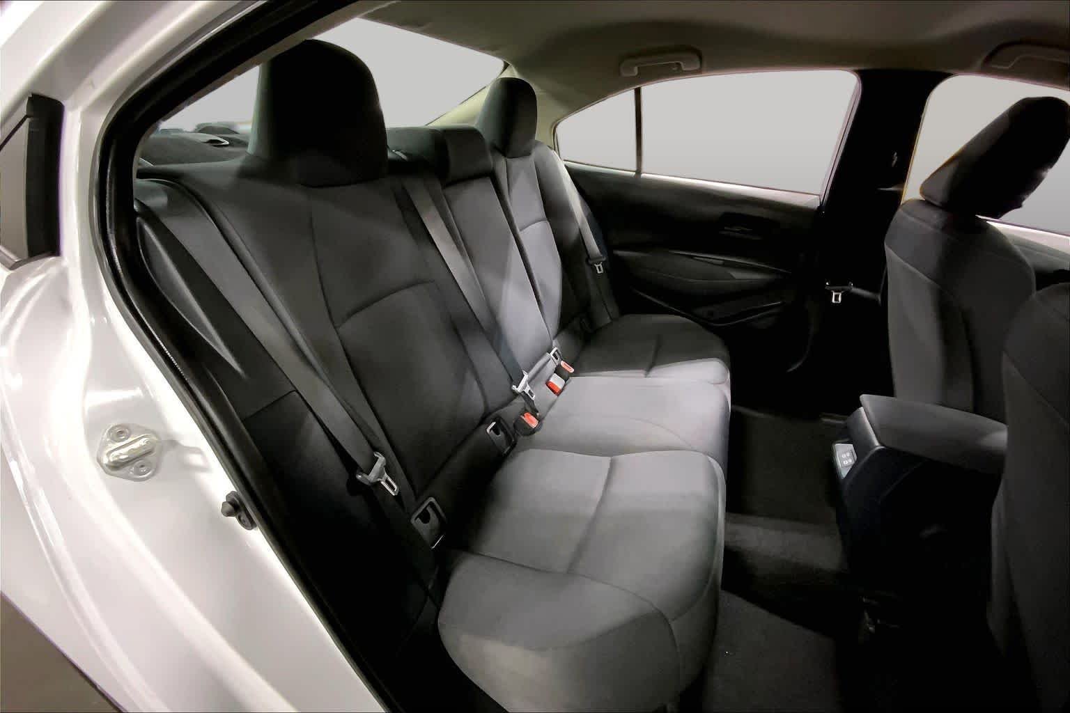 Used 2024 Wind Chill Pearl Toyota LE image 19