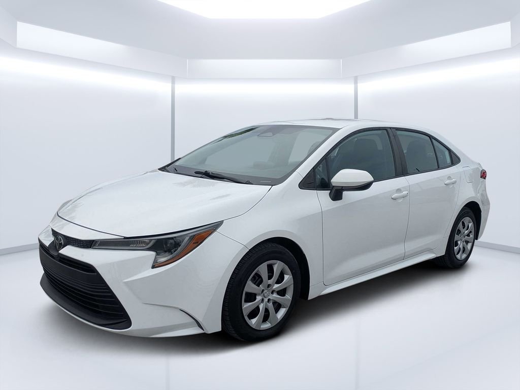 Used 2023 White Toyota LE image 7