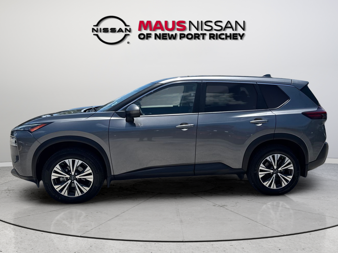 Certified Used 2023 Gray Nissan SV image 4