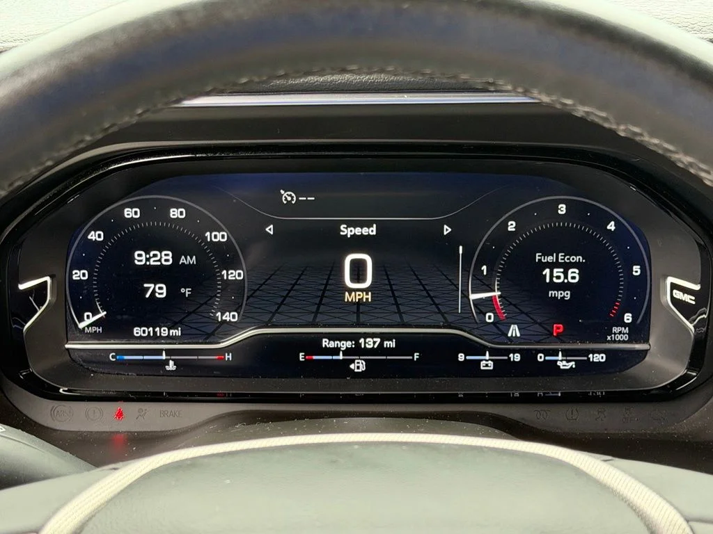 Used 2023 Silver GMC Denali image 30