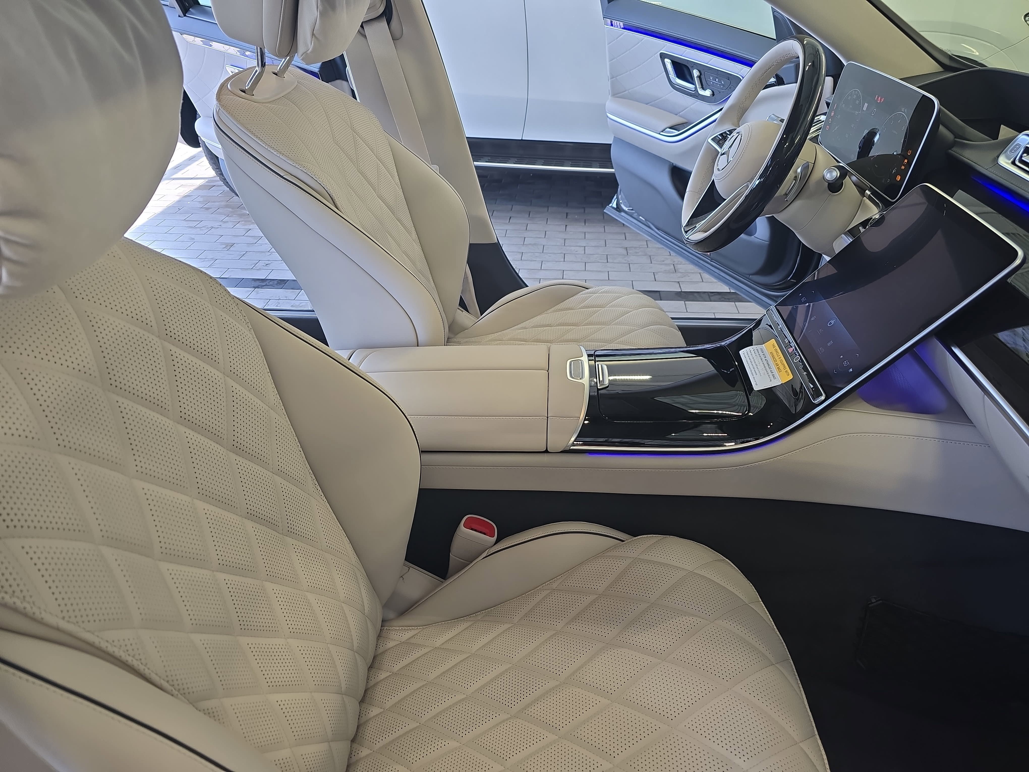 New 2026 Obsidian Black Metallic Mercedes-Benz S580 image 10