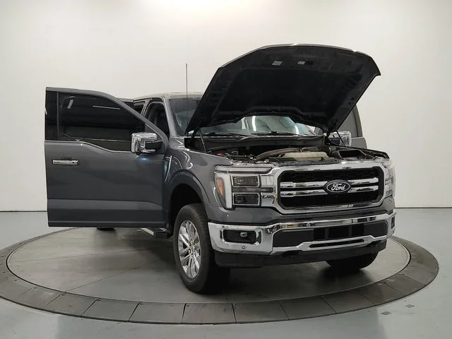 Used 2025 Gray Ford Lariat image 11