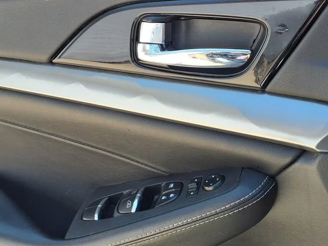 Used 2022 Gray Nissan SV Xtronic CVT image 17