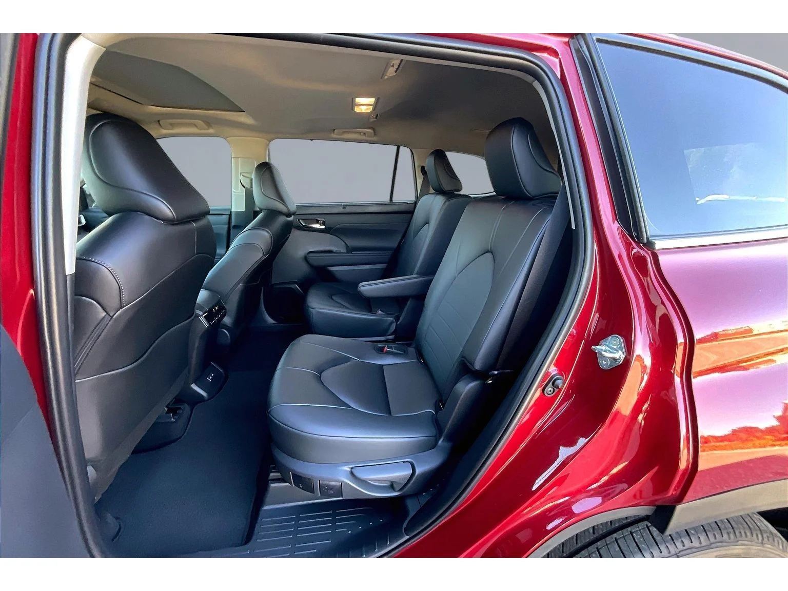 Used 2026 Red Toyota XLE image 18