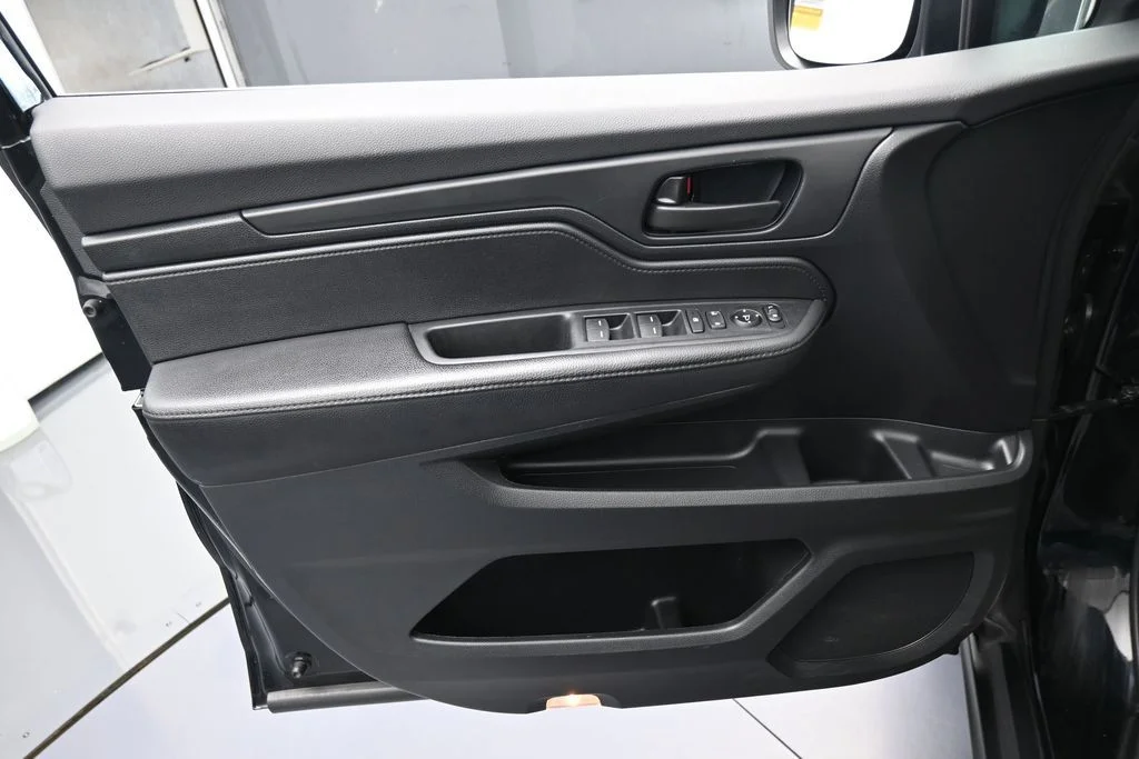 Used 2024 Black Honda EX-L image 13