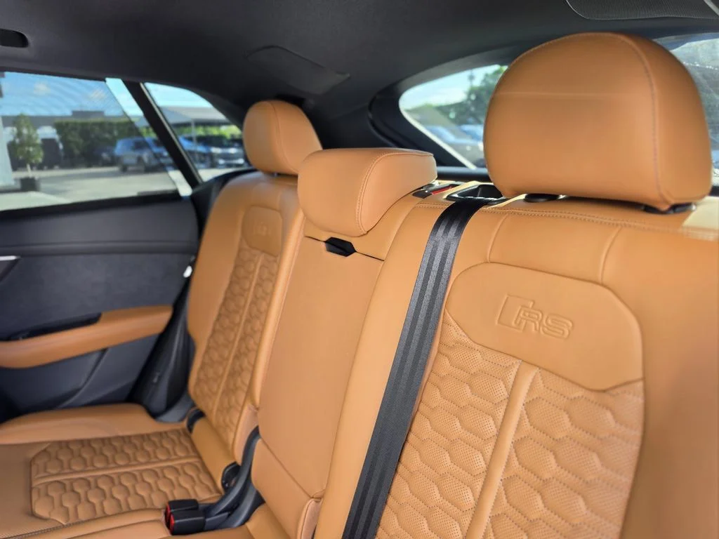 2025 Audi RS Q8 Base - Photo 12