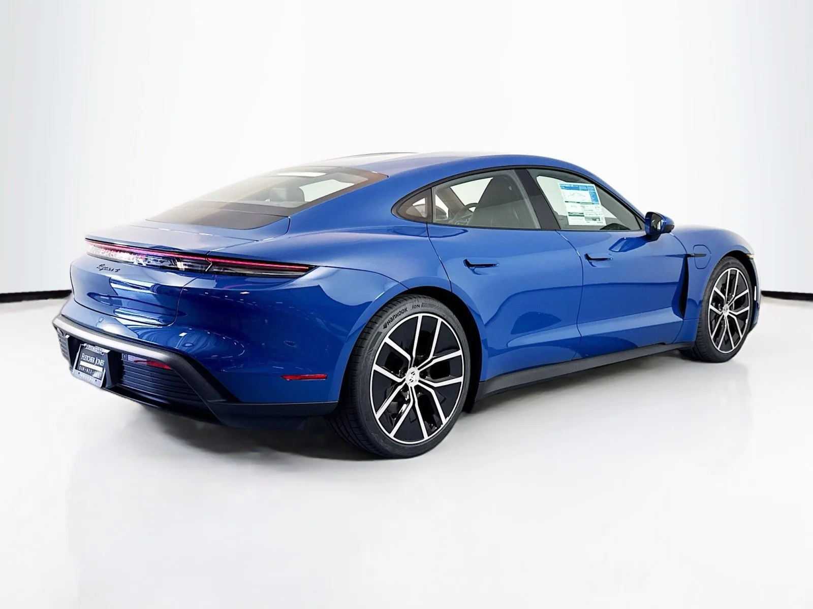 2025 Porsche Taycan Base - Photo 9
