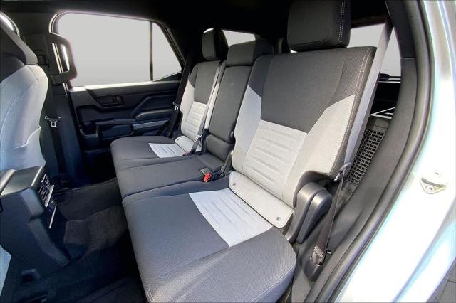 Certified Used 2025 CUTTING EDGE Toyota  image 20