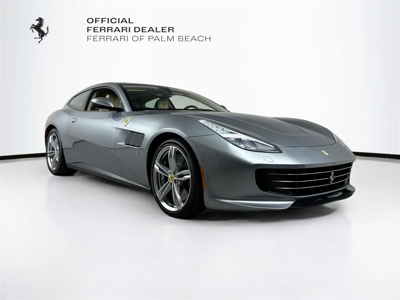 Certified Used 2018 Grigio Titanio Metall Ferrari V12 image 1