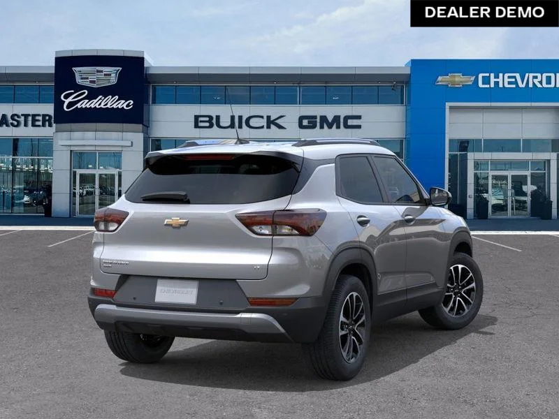 Used 2026  Chevrolet LT image 4