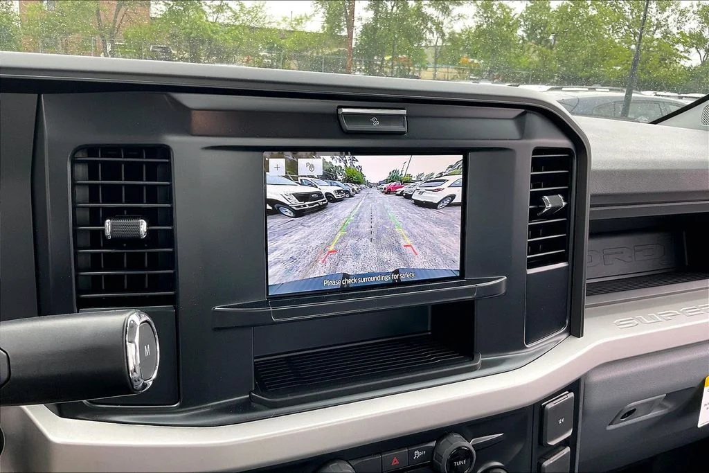 New 2026 Oxford White Ford F-250® XL image 20
