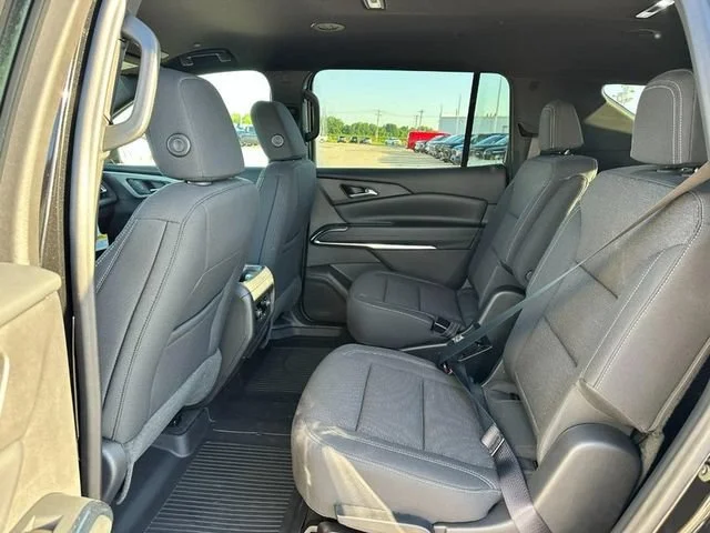 New 2026 Mosaic Black Metallic Chevrolet LT image 5
