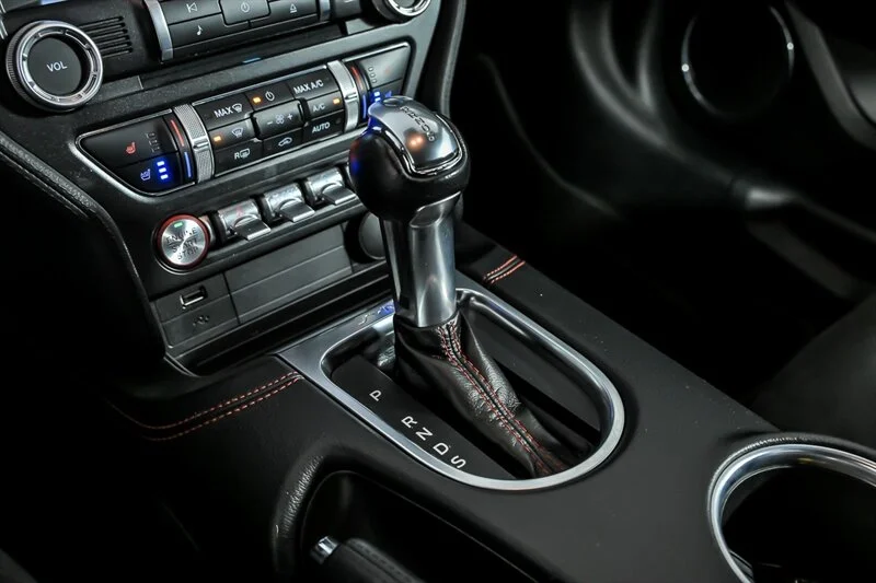 Used 2022 Grabber Blue Ford GT Premium image 31