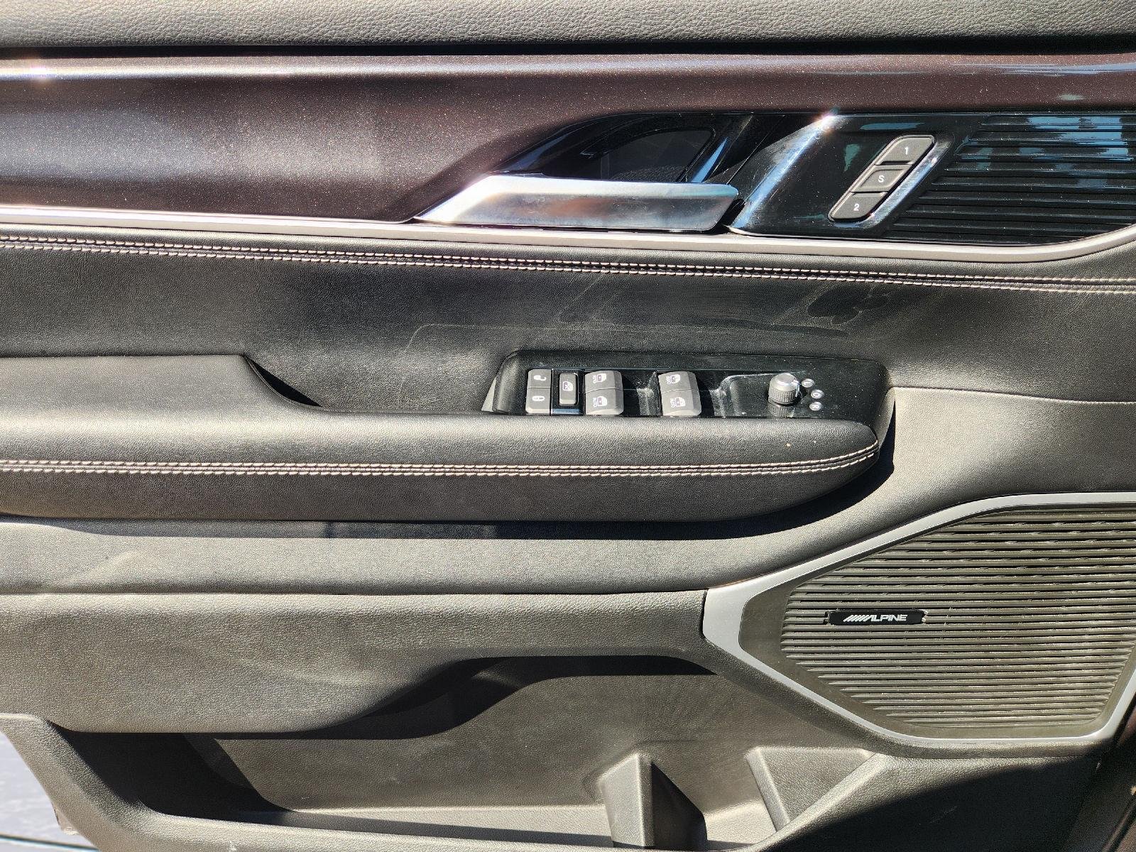 2022 Jeep Wagoneer photo 21 of 32