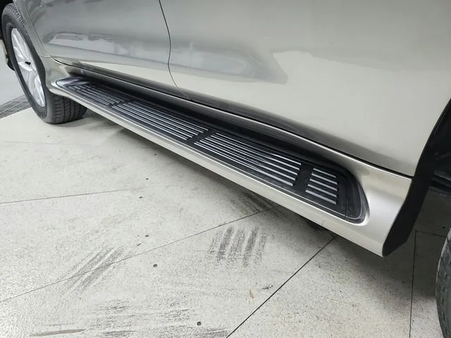 Used 2023 Silver Lexus 460 image 49