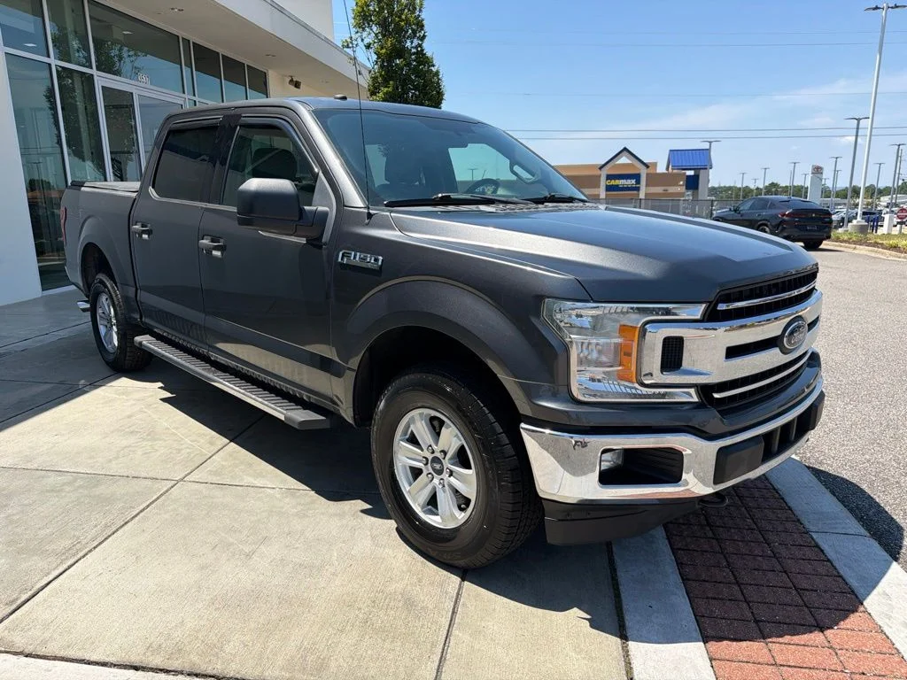 Used 2018 Gray Ford XLT image 8