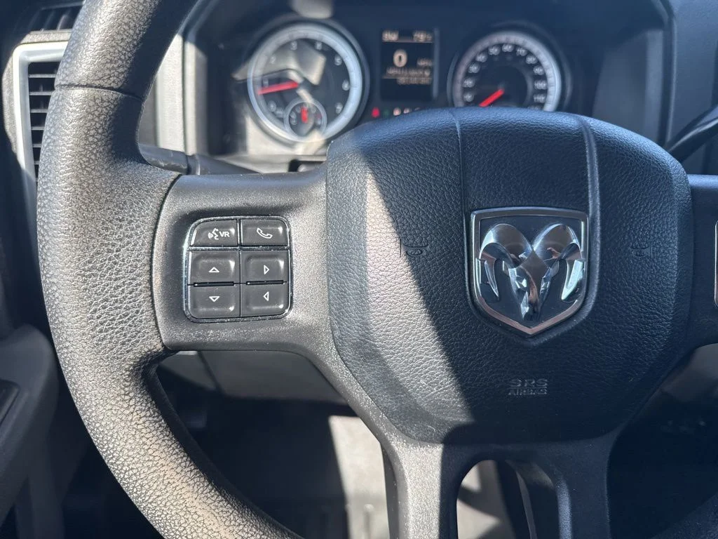 Used 2014 White Ram SLT image 13