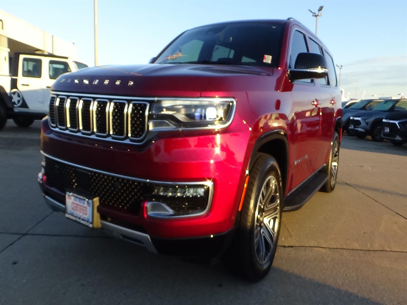 Certified Used 2025 Velvet Red Pearl Coat (prv) Jeep Series II image 3
