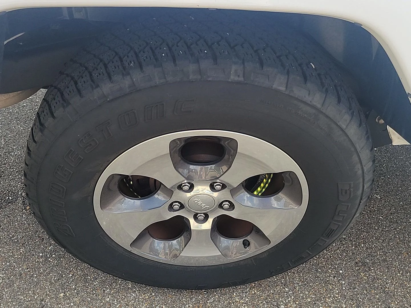 Used 2018 Bright White Clearcoat Jeep Sahara image 20