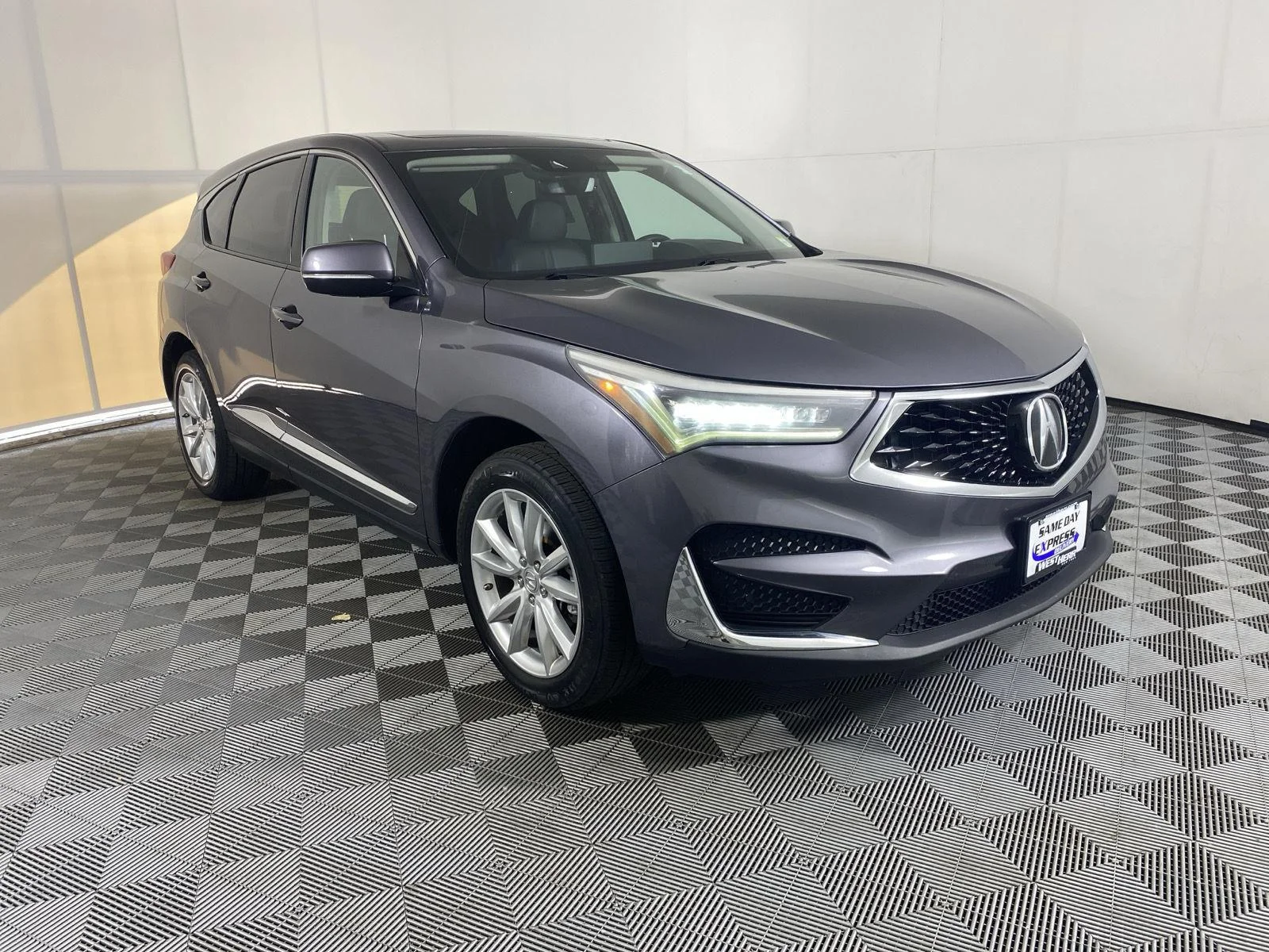 Used 2019 Modern Steel Metallic Acura SH-AWD image 11