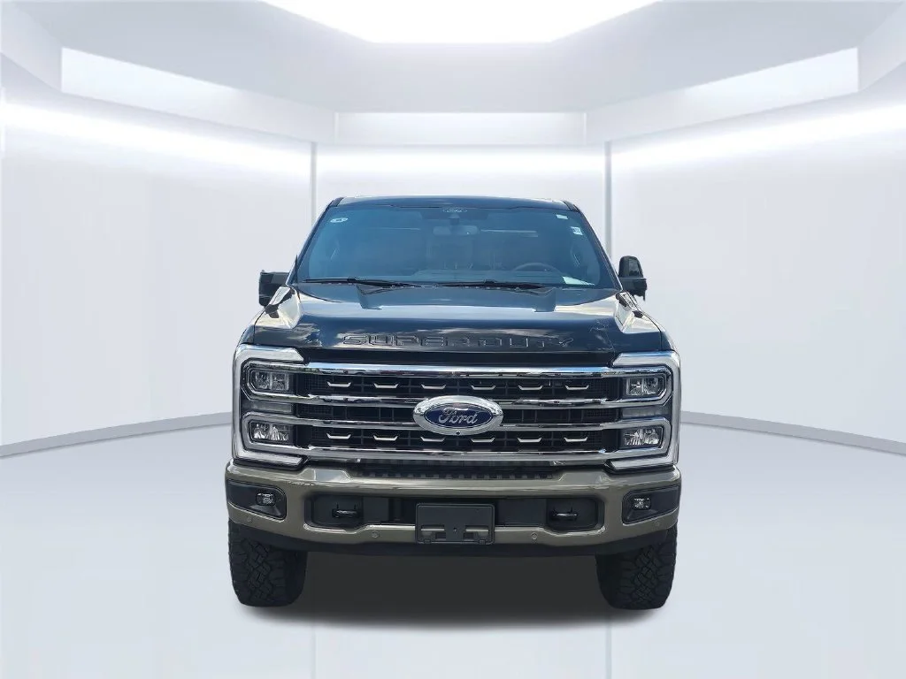 New 2026 Agate Black Metallic Ford F-250® King Ranch® image 18