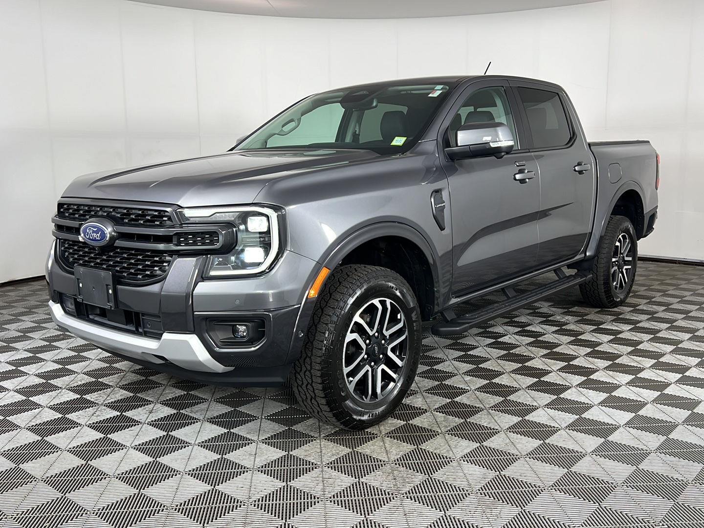 Used 2024 Carbonized Gray Ford LARIAT image 12