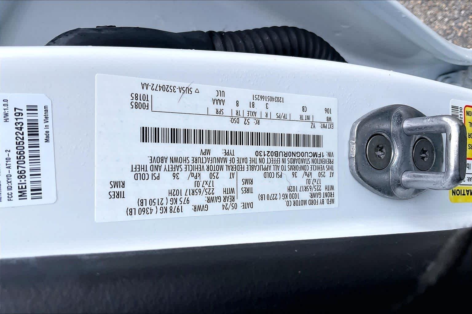Used 2024 Oxford White Ford Active image 33