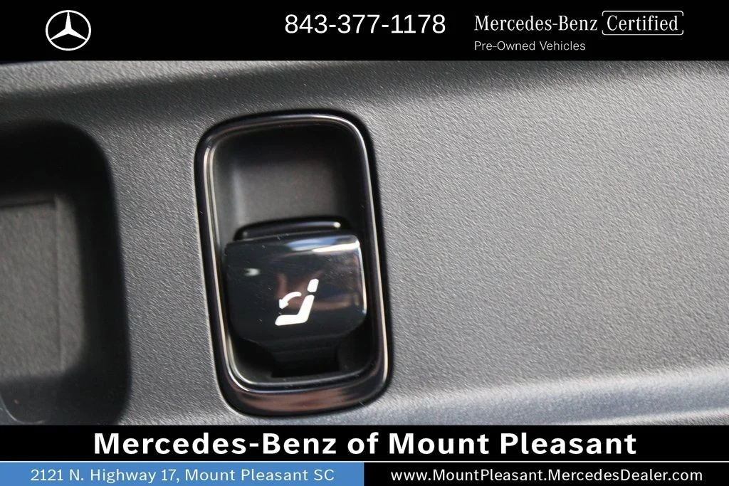 Certified Used 2025 Black Mercedes-Benz GLC 300 image 11
