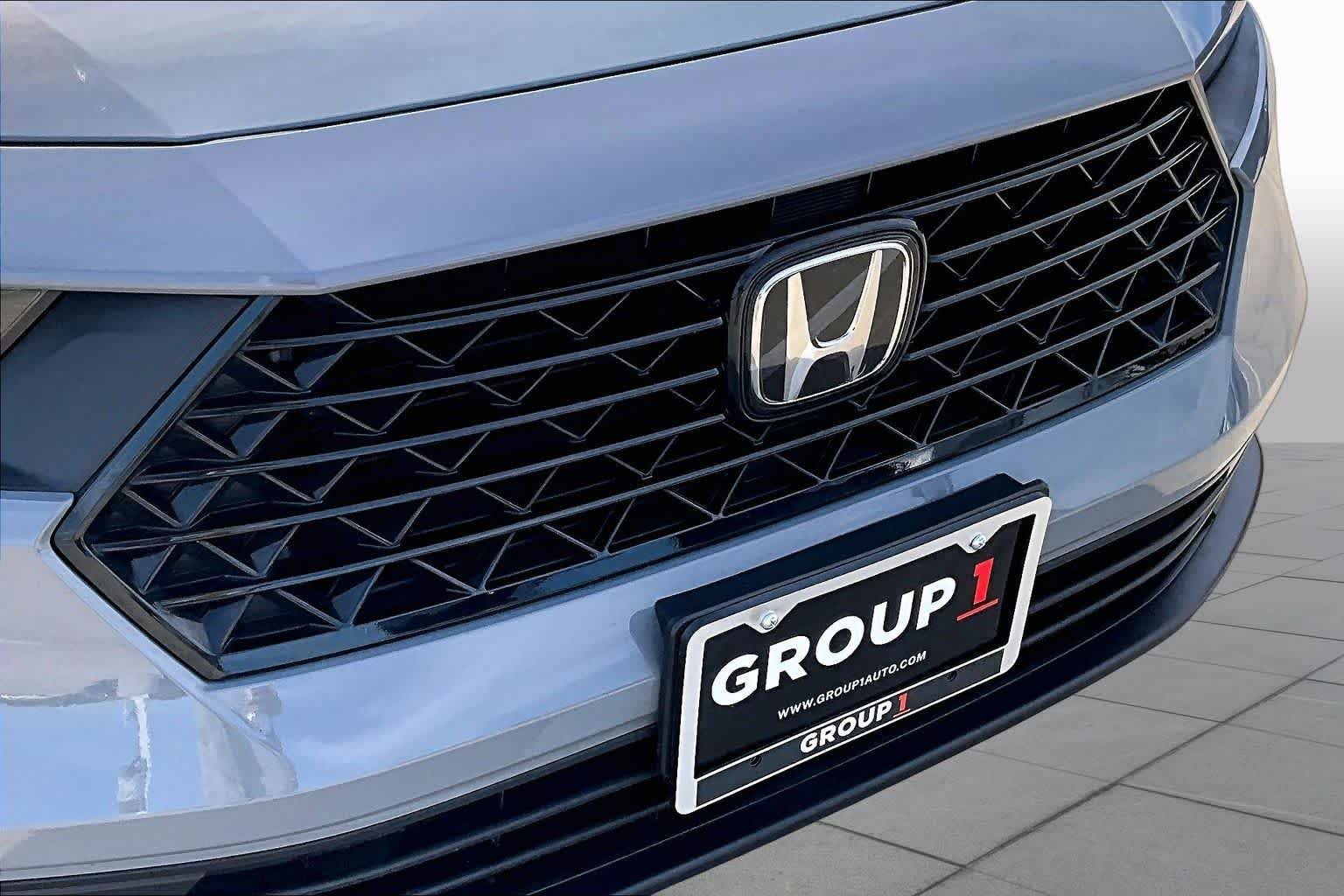 Used 2025 Urban Gray Pearl Honda Sport image 28