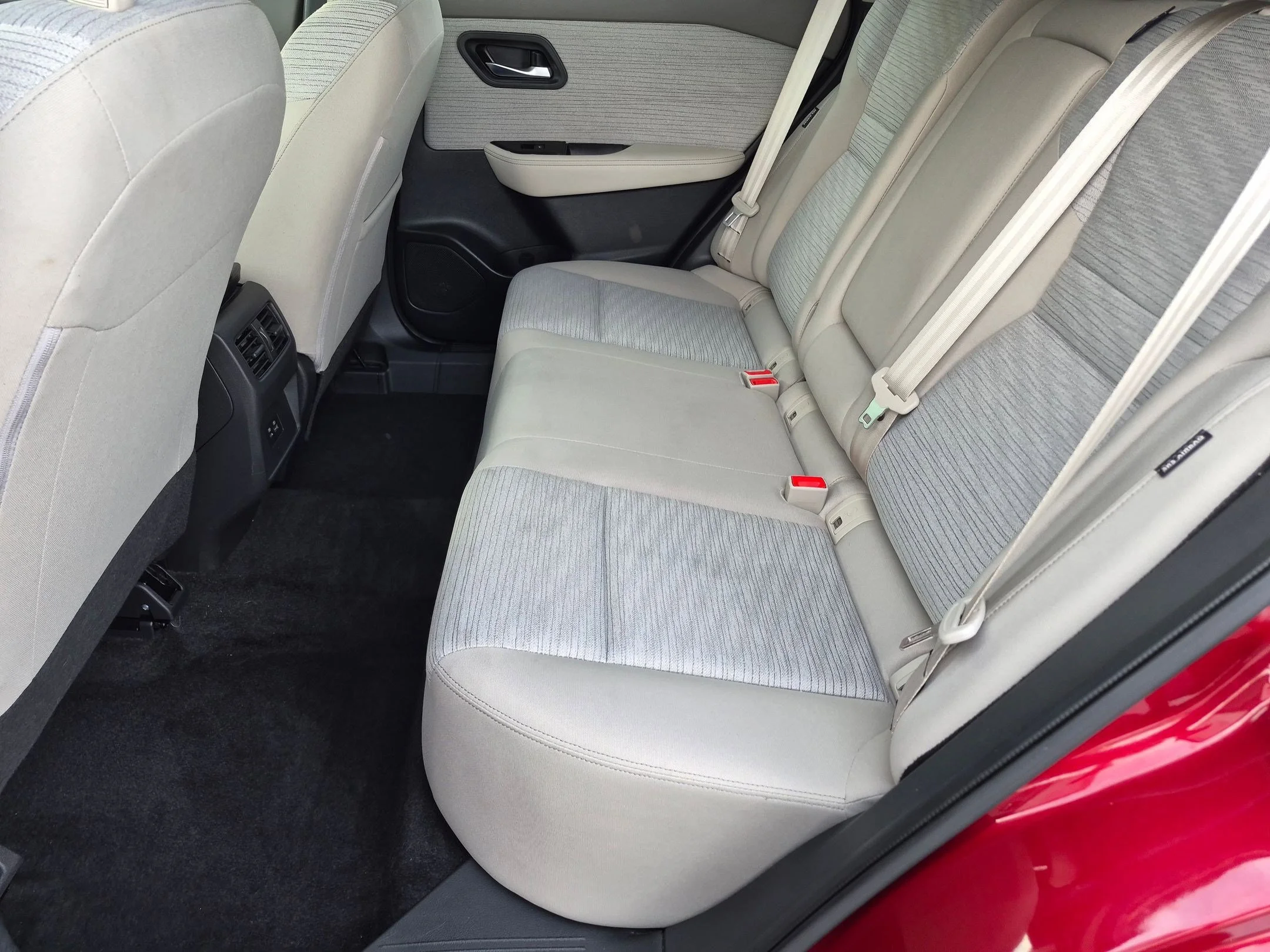 Used 2023 Scarlet Ember Tintcoat Nissan SV image 21