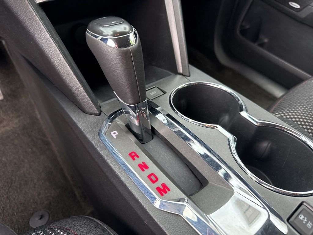 Used 2017 Red GMC SLE-2 image 31