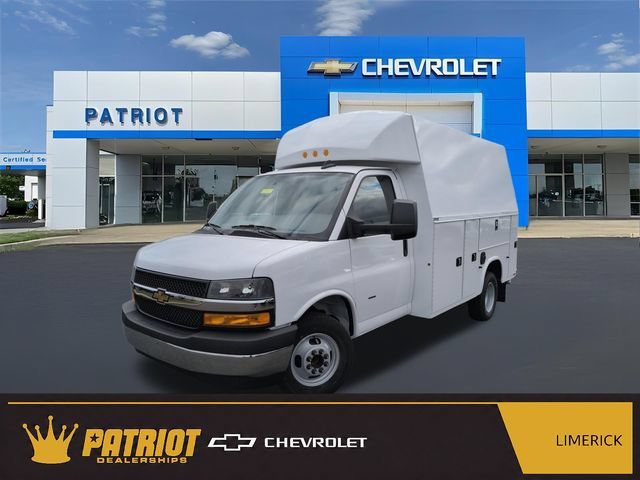 2025 Chevrolet Express Cutaway 3500