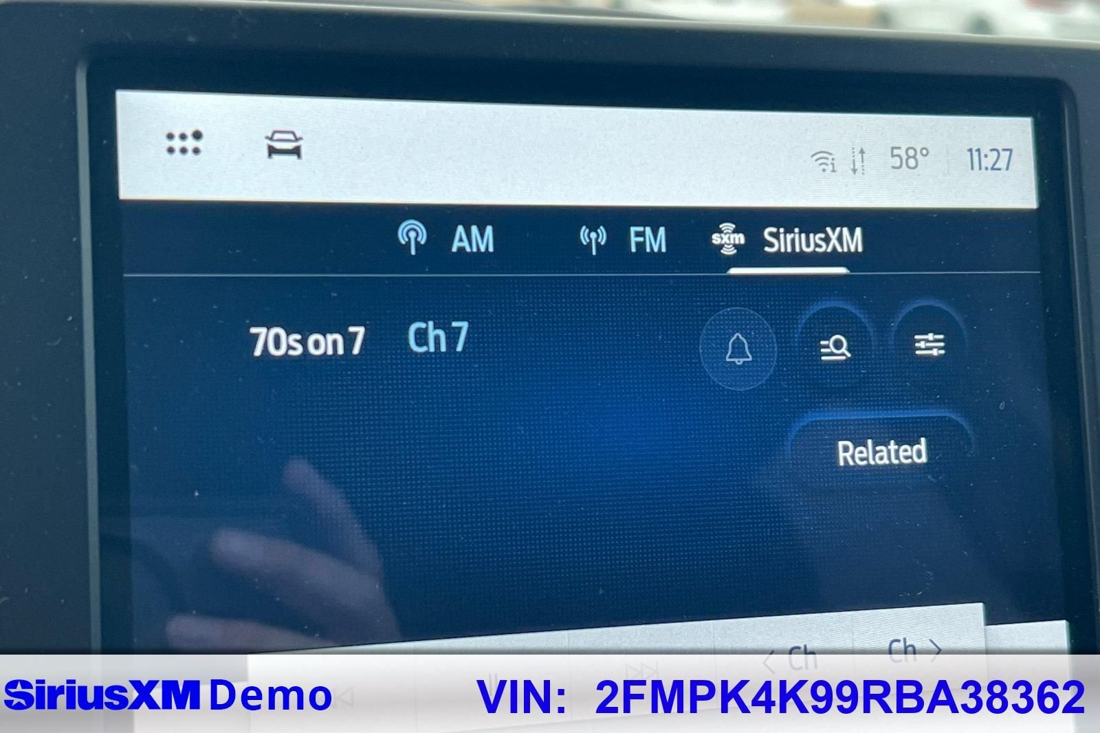 2024 Ford Edge Titanium - Photo 25