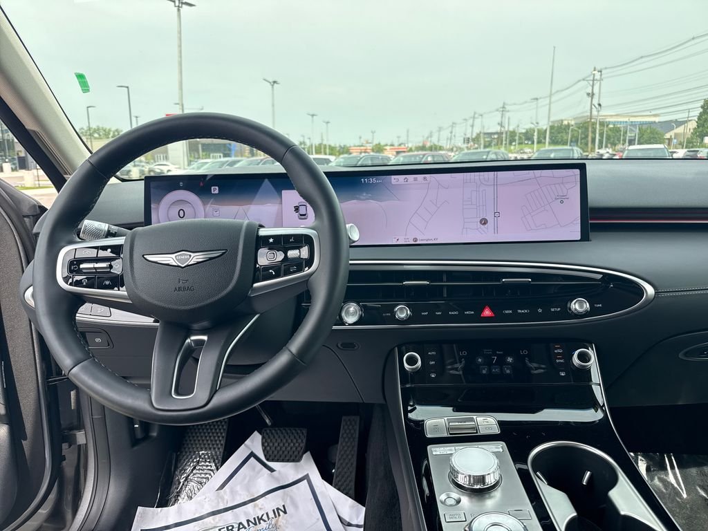 2026 GENESIS GV70 Standard - Photo 15