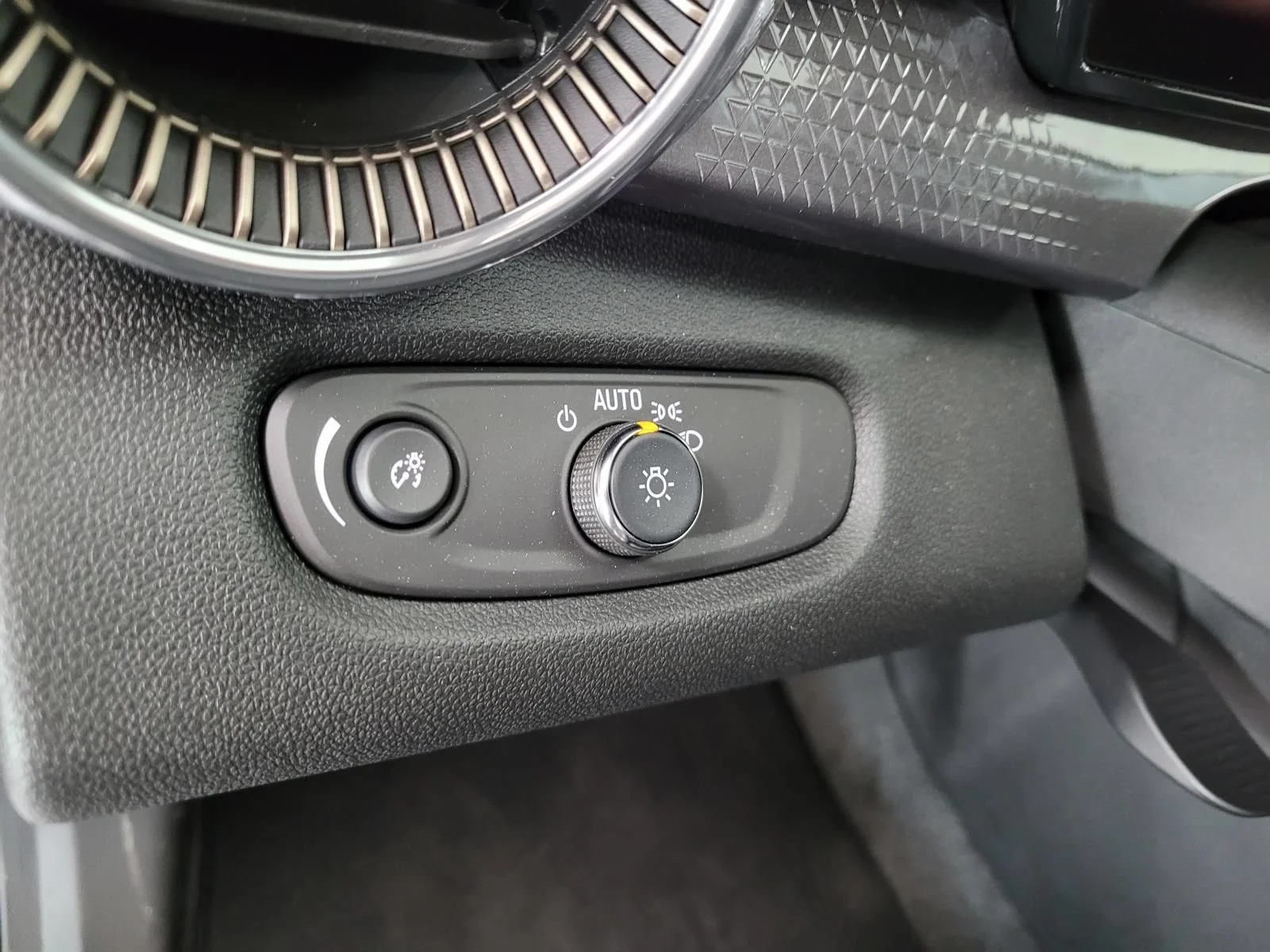 2026 Chevrolet Trax Activ - Photo 17