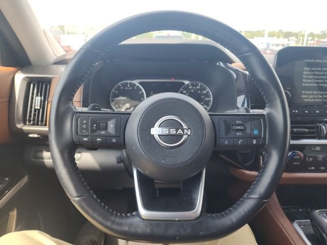 Used 2022 Gray Nissan Platinum image 16