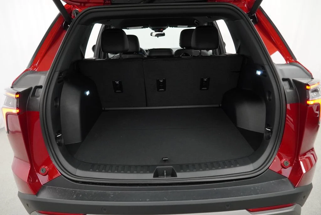 2027 Chevrolet Equinox LT - Photo 24