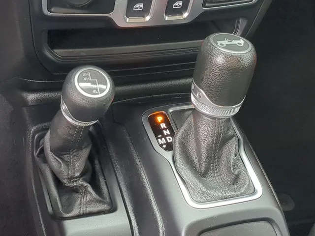 Used 2020 Orange Jeep Sport S image 24