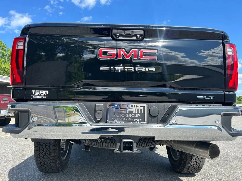 New 2026 Onyx Black GMC SLT image 29