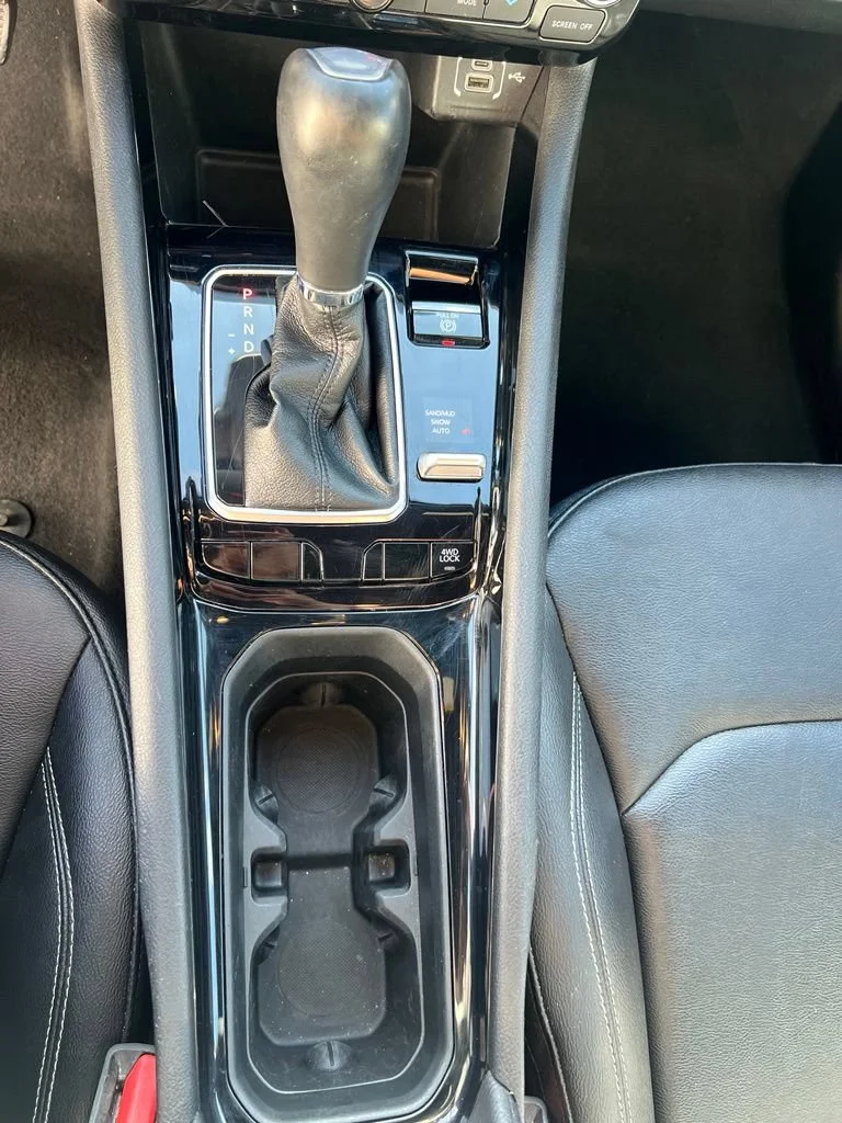 Used 2025 White Jeep Limited image 19