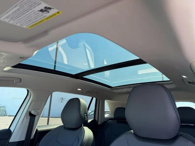 New 2026 Pure White Volkswagen 2.0T SE image 6