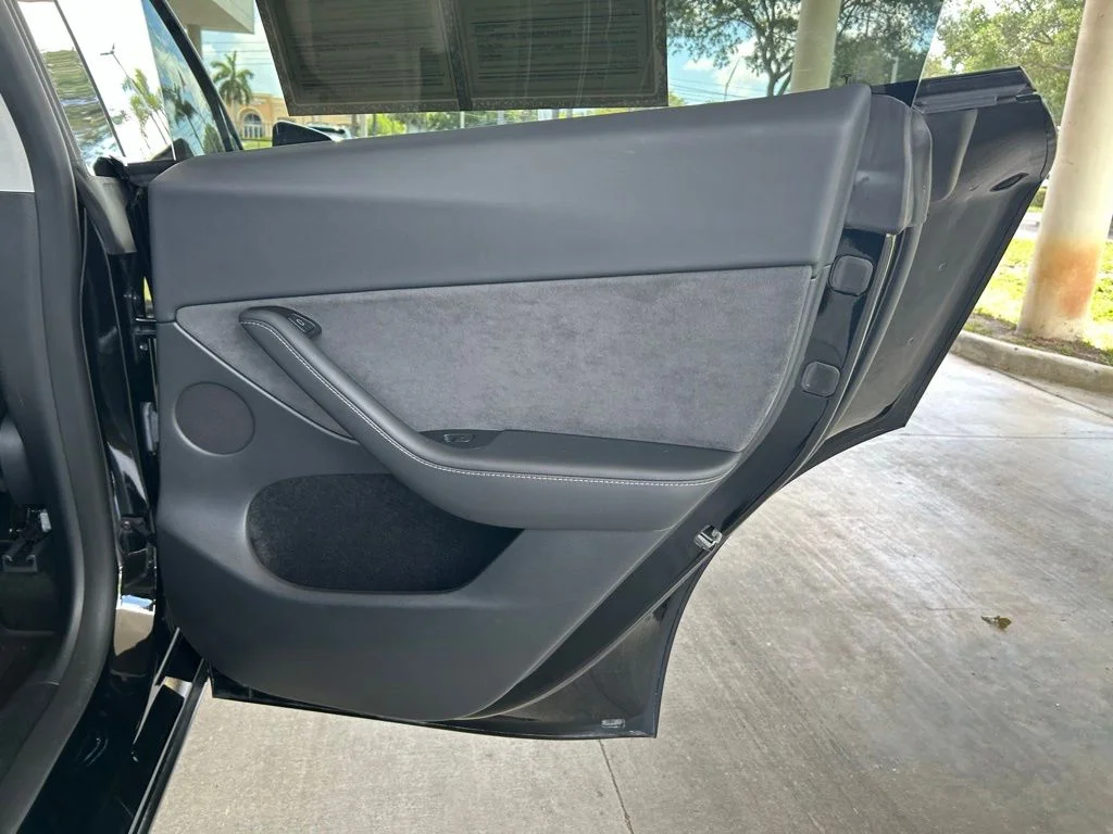 Used 2024 Black Tesla Long Range image 27