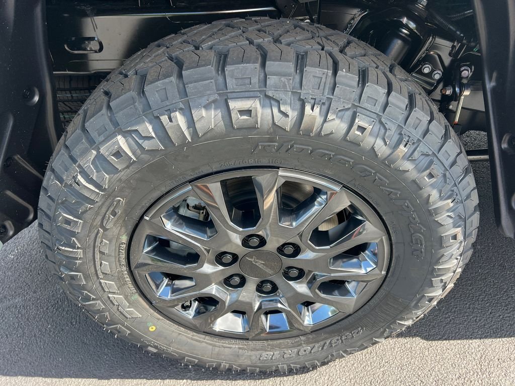 2025 Toyota Tundra SR5 - Photo 17