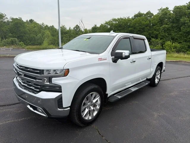 Used 2020 White Chevrolet LTZ image 3