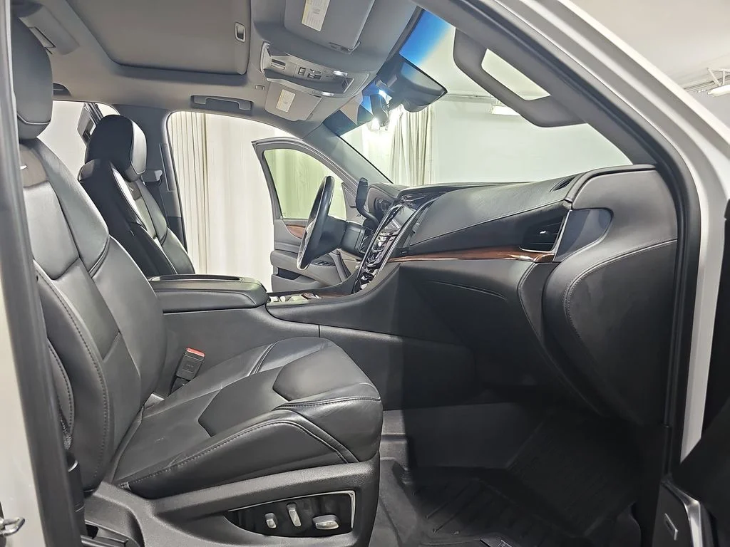 Used 2018 White Cadillac Luxury image 13