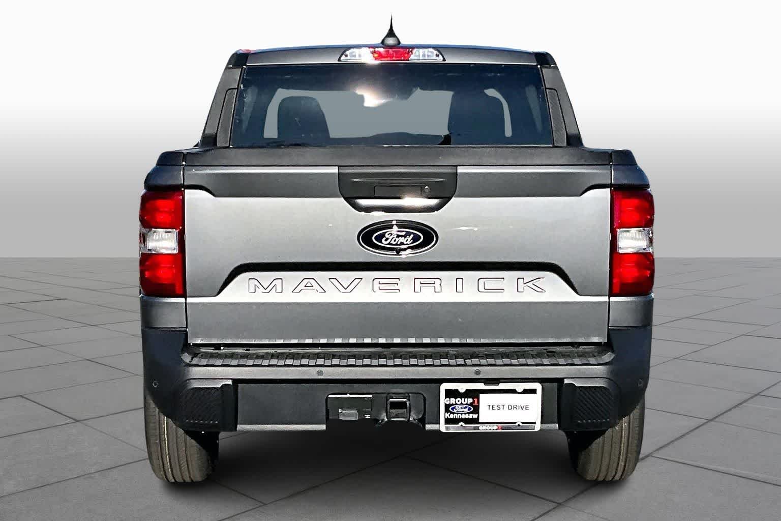 New 2026 Carbonized Gray Metallic Ford XLT image 4