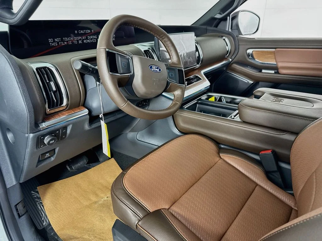New 2027 Star White Metallic Tri-Coat Ford MAX King Ranch® image 9