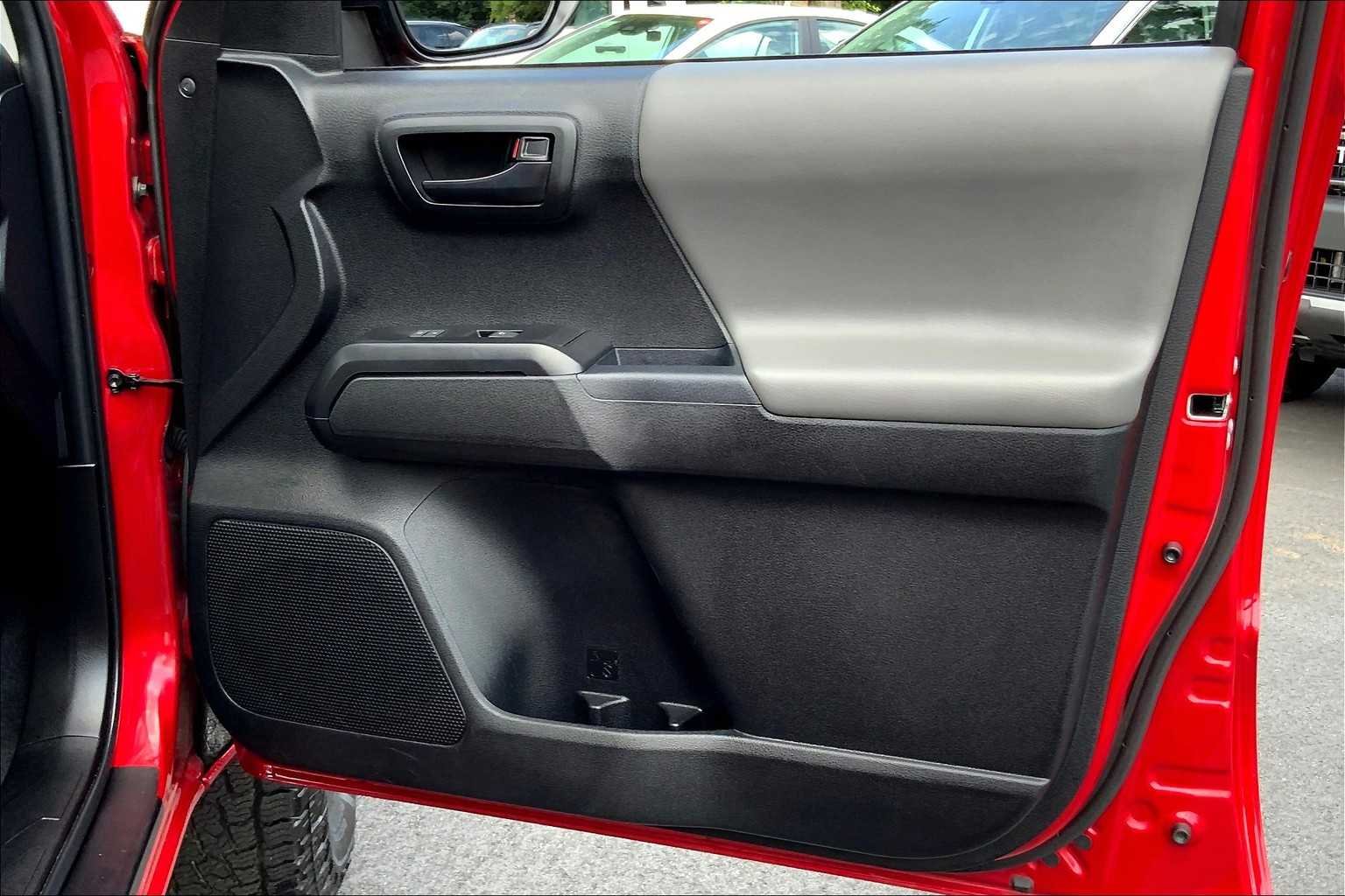 2023 Toyota Tacoma SR - Photo 21